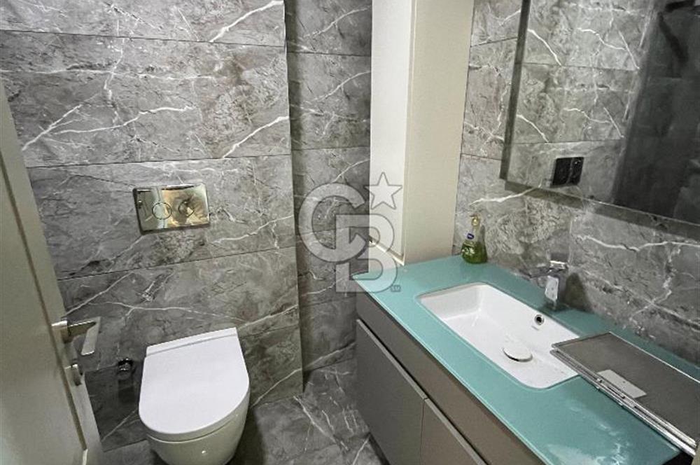Acıbadem Koşuyolu Konaklarında Arakat Balkonlu Kiralık 3+1 Daire