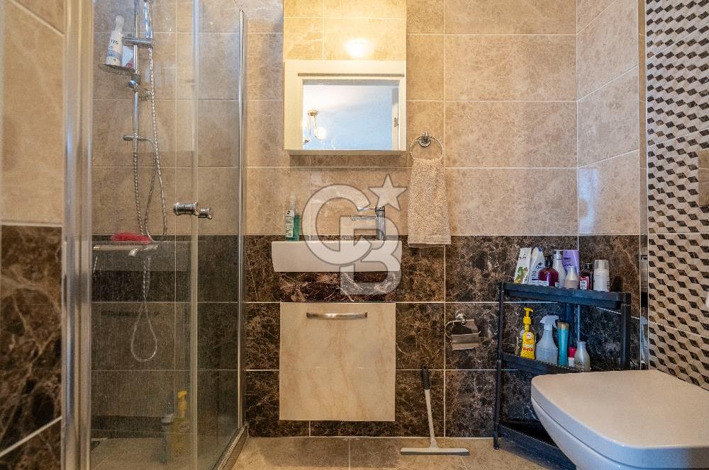 Sarı Gelin Sokak'ta Çift Girişli 3+2 Mobilyalı Teraslı Dubleks