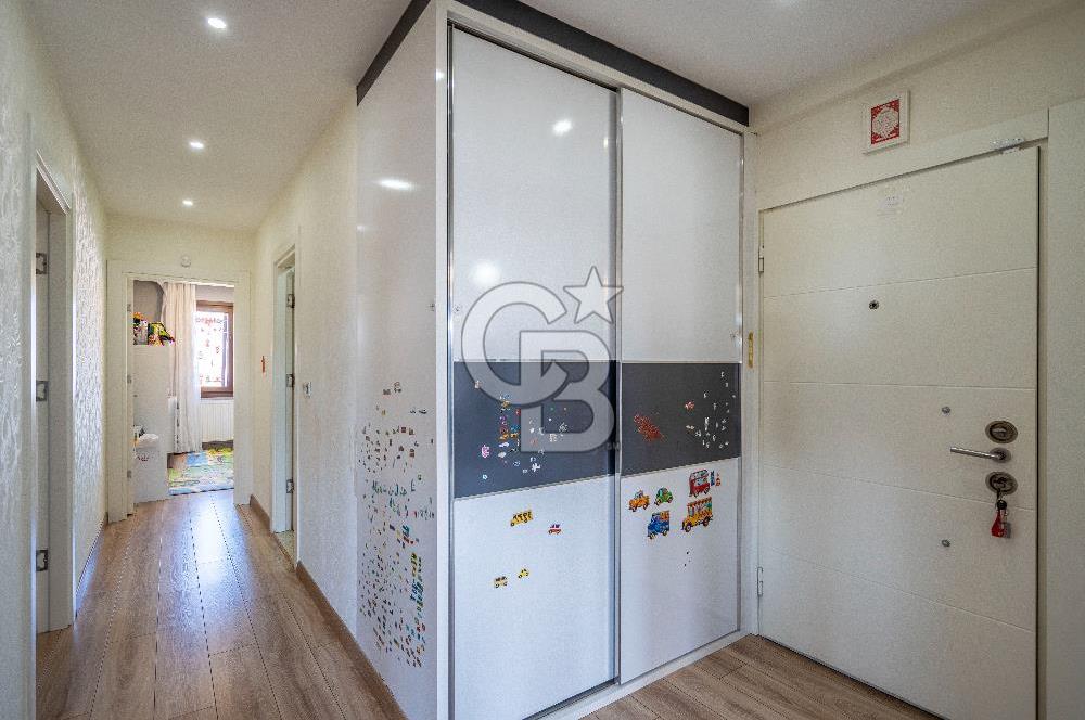 Sarı Gelin Sokak'ta Çift Girişli 3+2 Mobilyalı Teraslı Dubleks