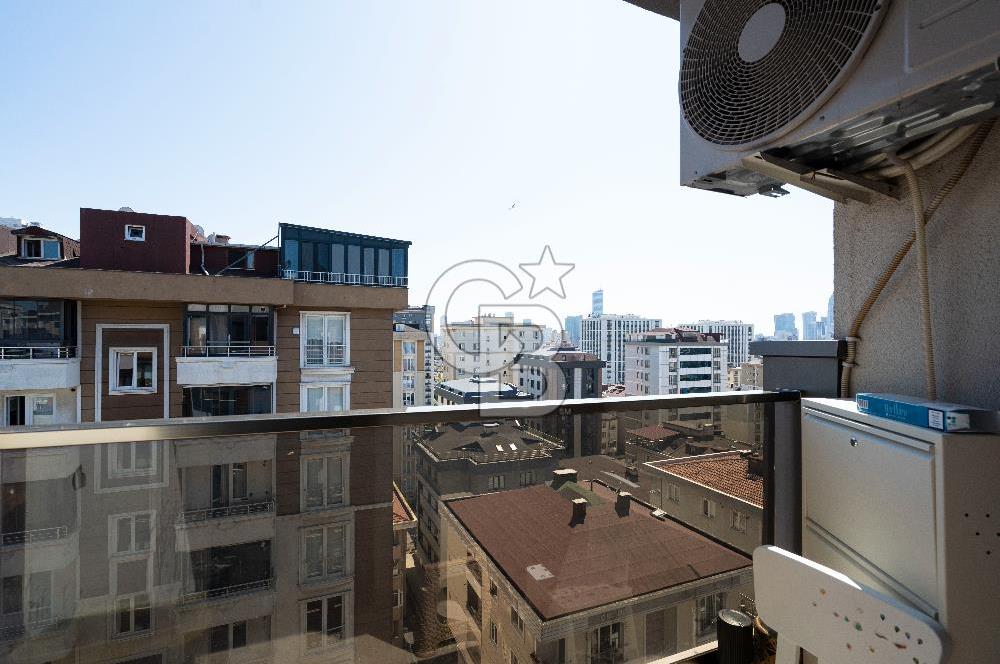 Sarı Gelin Sokak'ta Çift Girişli 3+2 Mobilyalı Teraslı Dubleks