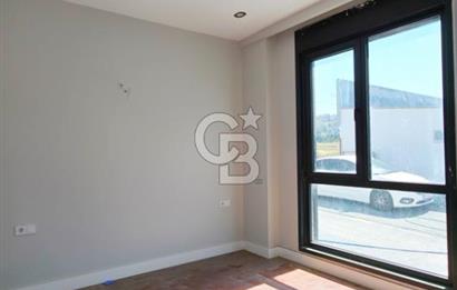 Kumburgaz Site içi Deniz Manzaralı Havuzlu Lüks Villa
