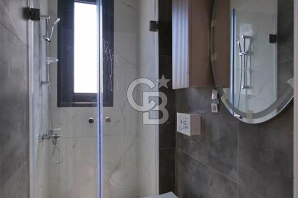 Kumburgaz Site içi Deniz Manzaralı Havuzlu Lüks Villa