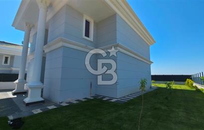 Kumburgaz Site içi Deniz Manzaralı Havuzlu Lüks Villa