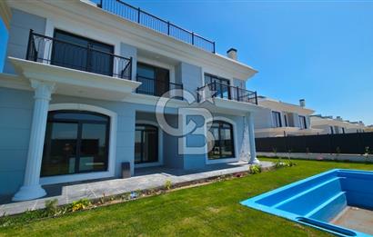 Kumburgaz Site içi Deniz Manzaralı Havuzlu Lüks Villa