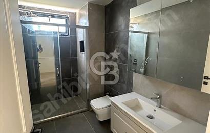 ÇEKMEKÖY HÜSEYİNLİ SİTE İÇİ HAVUZLU 5+1 SATILIK VİLLA