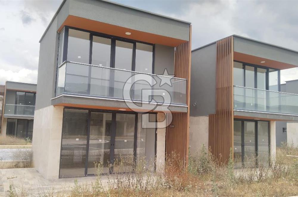 DENİZE 500 METRE 1+1 BAHÇE KATI YAZLIK DAİRE