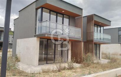 DENİZE 500 METRE 1+1 BAHÇE KATI YAZLIK DAİRE
