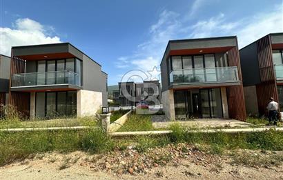 DENİZE 500 METRE 1+1 BAHÇE KATI YAZLIK DAİRE