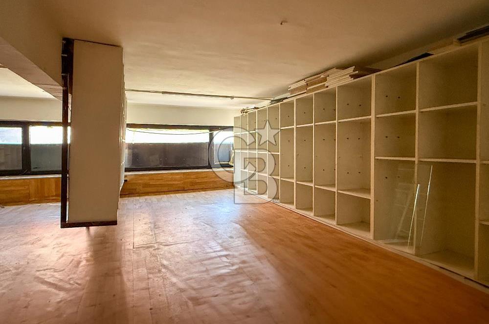 Kasımpaşa Kızılay Meydan Cepheli Asma Kat-Depolu Kiralık Dükkan