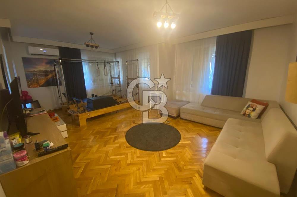 Karşıyaka Bostanlı Mah.’de Satılık 3+1 Daire