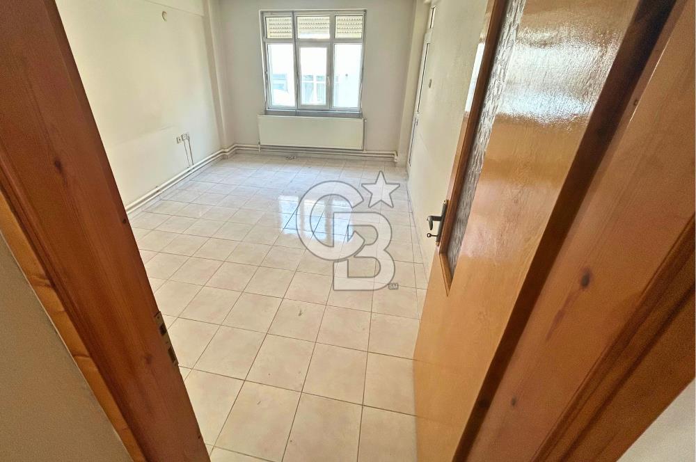 Çanakkale Lapseki Yalı Caddesinde Asansörlü Binada Kiralık 2+1