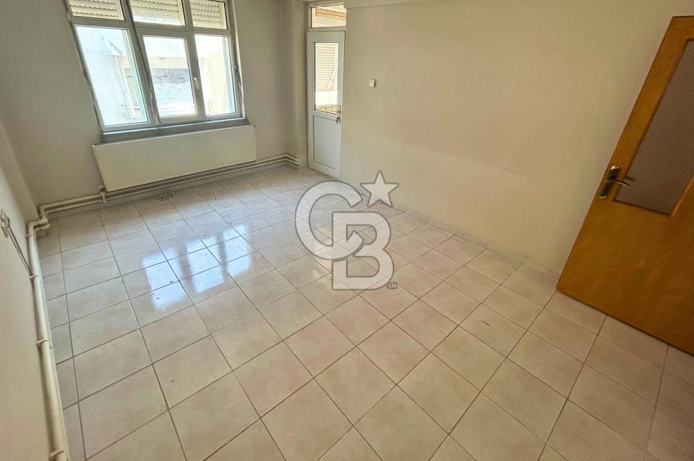 Çanakkale Lapseki Yalı Caddesinde Asansörlü Binada Kiralık 2+1