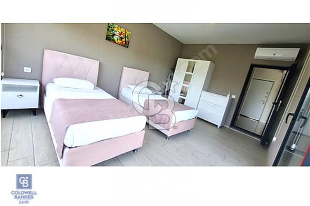 ÇEŞME MERKEZ'DE MÜSTAKİL HAVUZLU VE BAHÇELİ 3+1 KİRALIK VİLLA