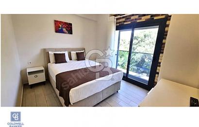 ÇEŞME MERKEZ'DE MÜSTAKİL HAVUZLU VE BAHÇELİ 4+1 KİRALIK VİLLA