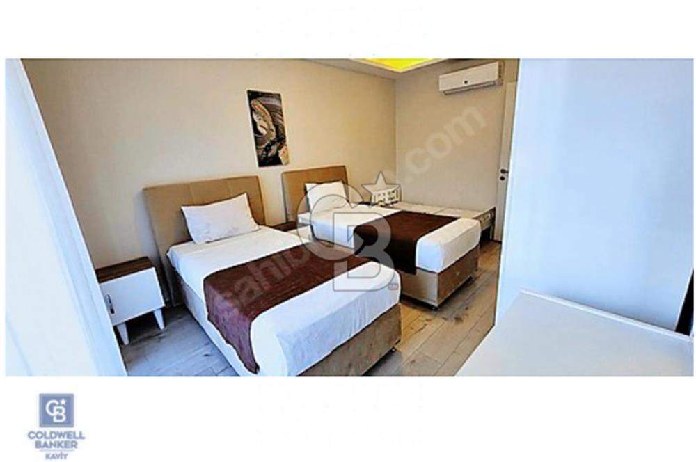 ÇEŞME MERKEZ'DE MÜSTAKİL HAVUZLU VE BAHÇELİ 4+1 KİRALIK VİLLA