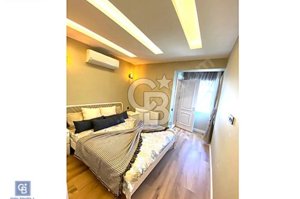 ALAÇATI'DA MÜSTAKİL HAVUZLU VE BAHÇELİ MODERN SATILIK 4+1 VİLLA