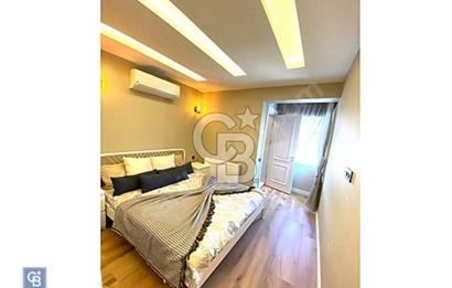 ALAÇATI'DA MÜSTAKİL HAVUZLU VE BAHÇELİ MODERN SATILIK 4+1 VİLLA