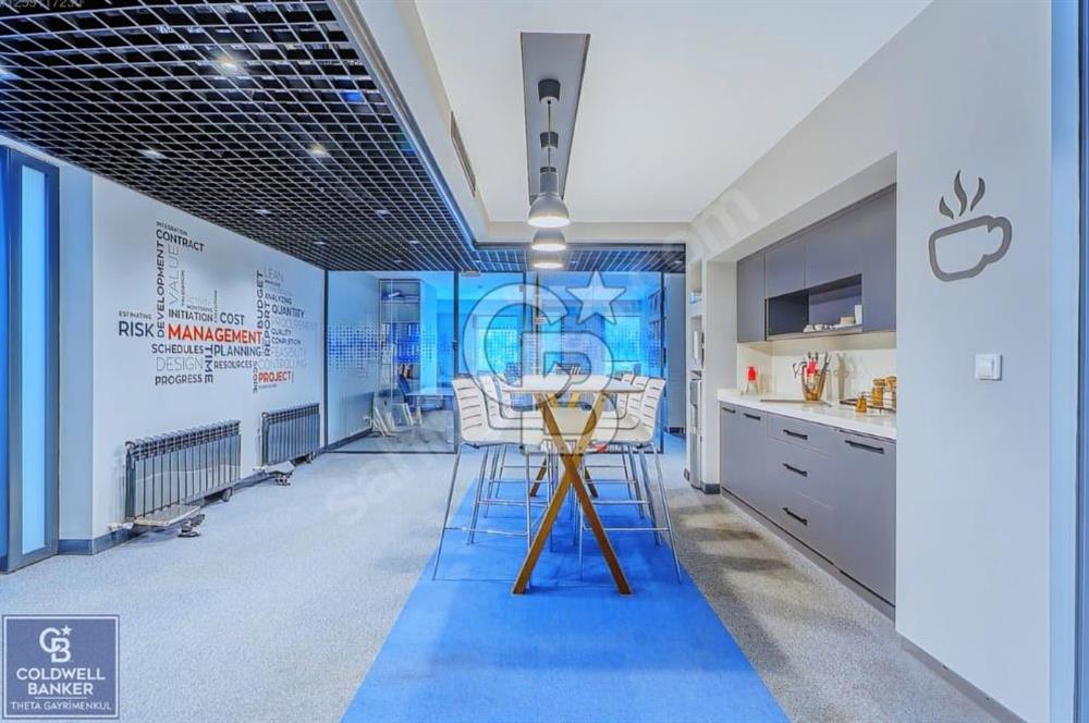 ÜSKÜDAR KISIKLI'DA KÖŞE PARSEL 4.714 m² SATILIK BİNA