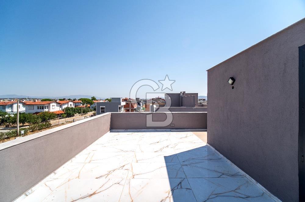 İZMİR, ÇANDARLI DENİZE 100 METRE SATILIK 2+1 VİLLA
