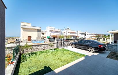 İZMİR, ÇANDARLI DENİZE 100 METRE SATILIK 2+1 VİLLA