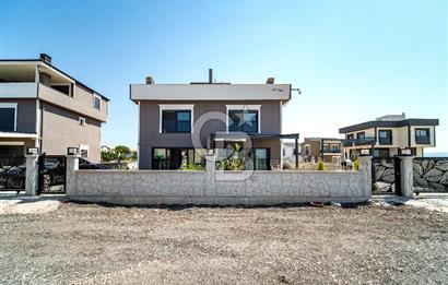 İZMİR, ÇANDARLI DENİZE 100 METRE SATILIK 2+1 VİLLA