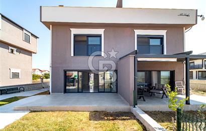 İZMİR, ÇANDARLI DENİZE 100 METRE SATILIK 2+1 VİLLA