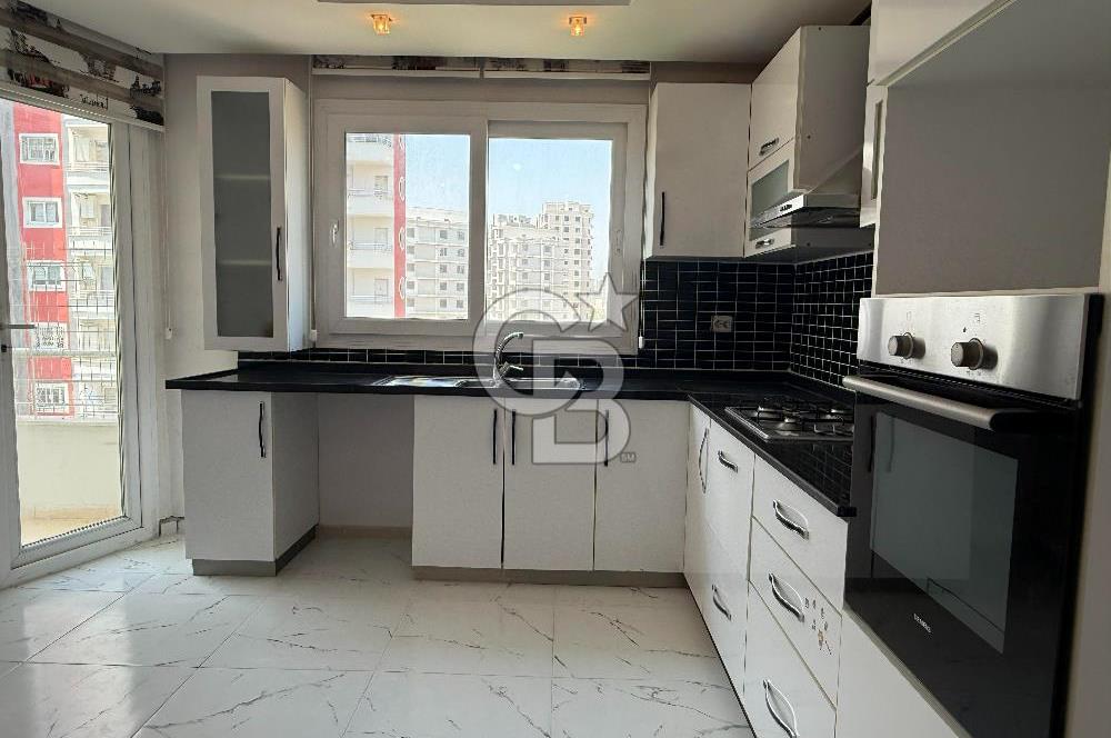 Mezitli Merkez Mah. Vatan Cad. 3+1 KİRALIK,