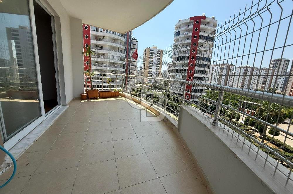 Mezitli Merkez Mah. Vatan Cad. 3+1 KİRALIK,