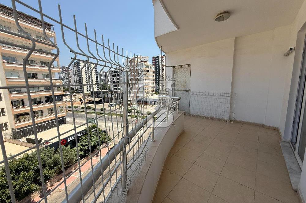 Mezitli Merkez Mah. Vatan Cad. 3+1 KİRALIK,