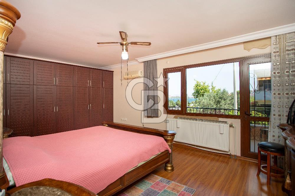 İZMİR ALİAĞA YALI MAHALLESİ'NDE SATILIK TAM MÜSTAKİL 9+2 VİLLA
