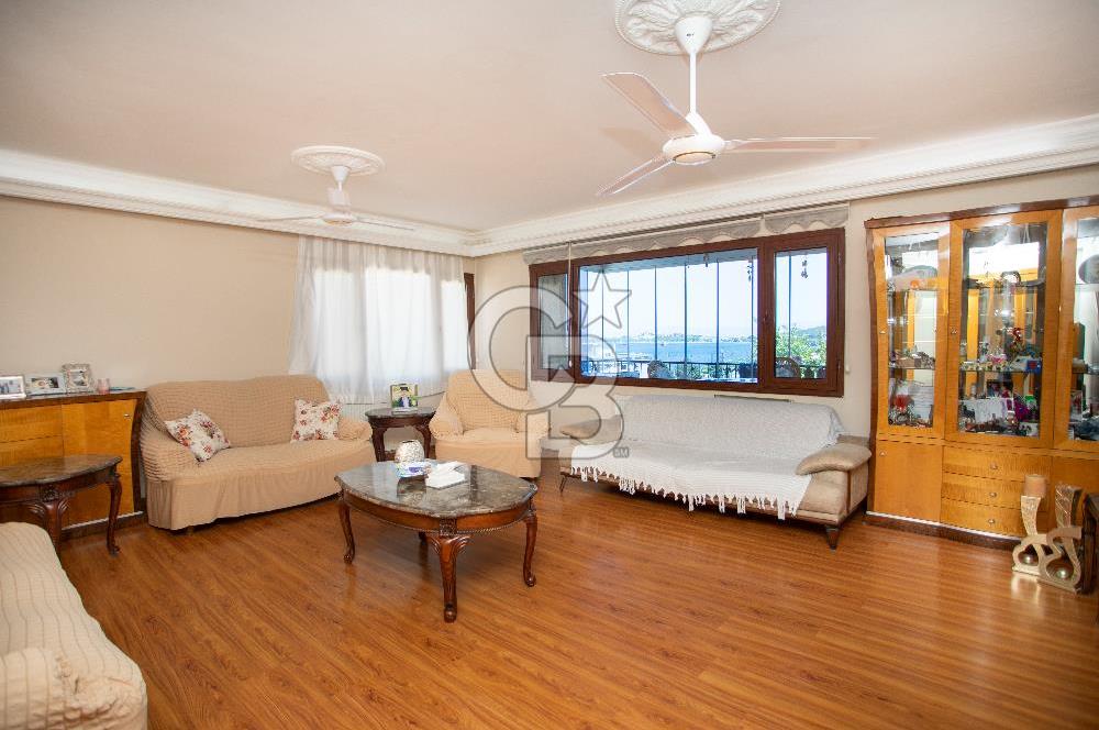 İZMİR ALİAĞA YALI MAHALLESİ'NDE SATILIK TAM MÜSTAKİL 9+2 VİLLA