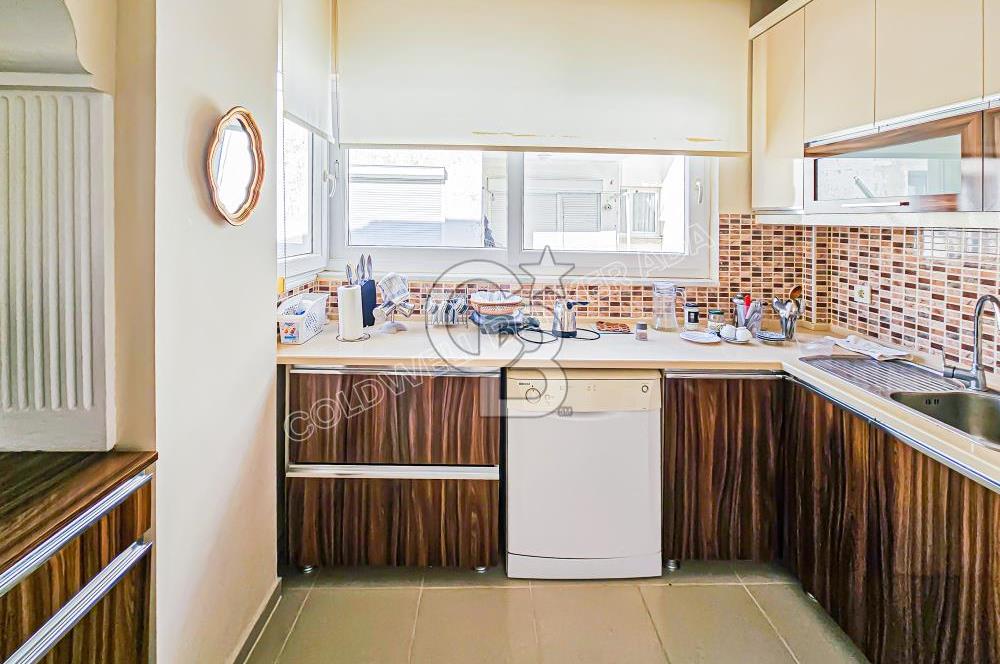 KUŞADASI MARİNA'DA SATILIK 2+1 DAİRE