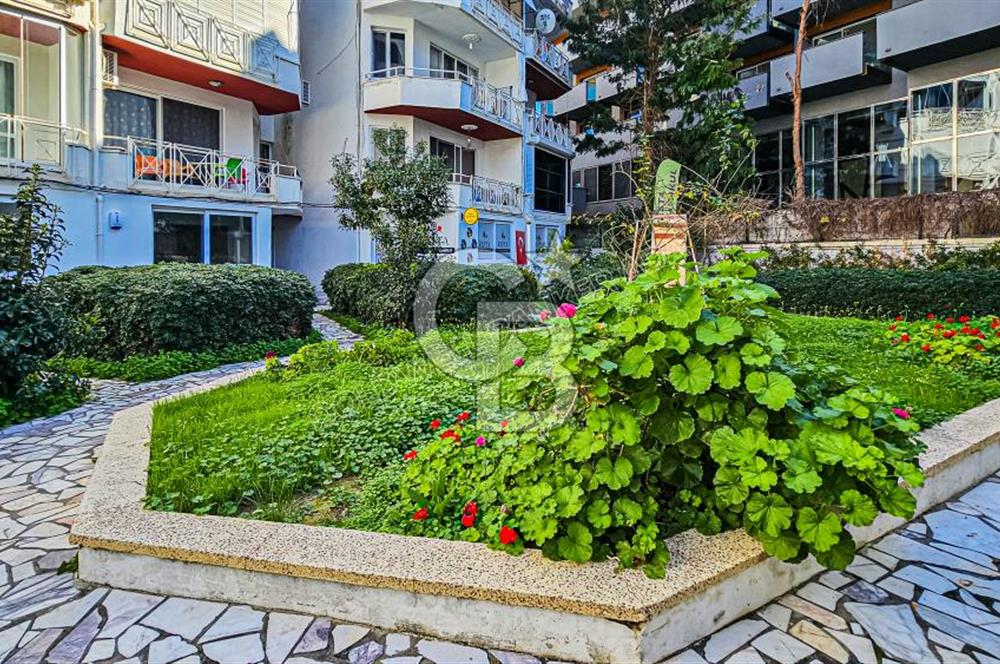 KUŞADASI MARİNA'DA SATILIK 2+1 DAİRE