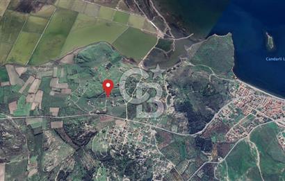 İzmir Çandarlı'da Güzel Lokasyonlu Arsa
