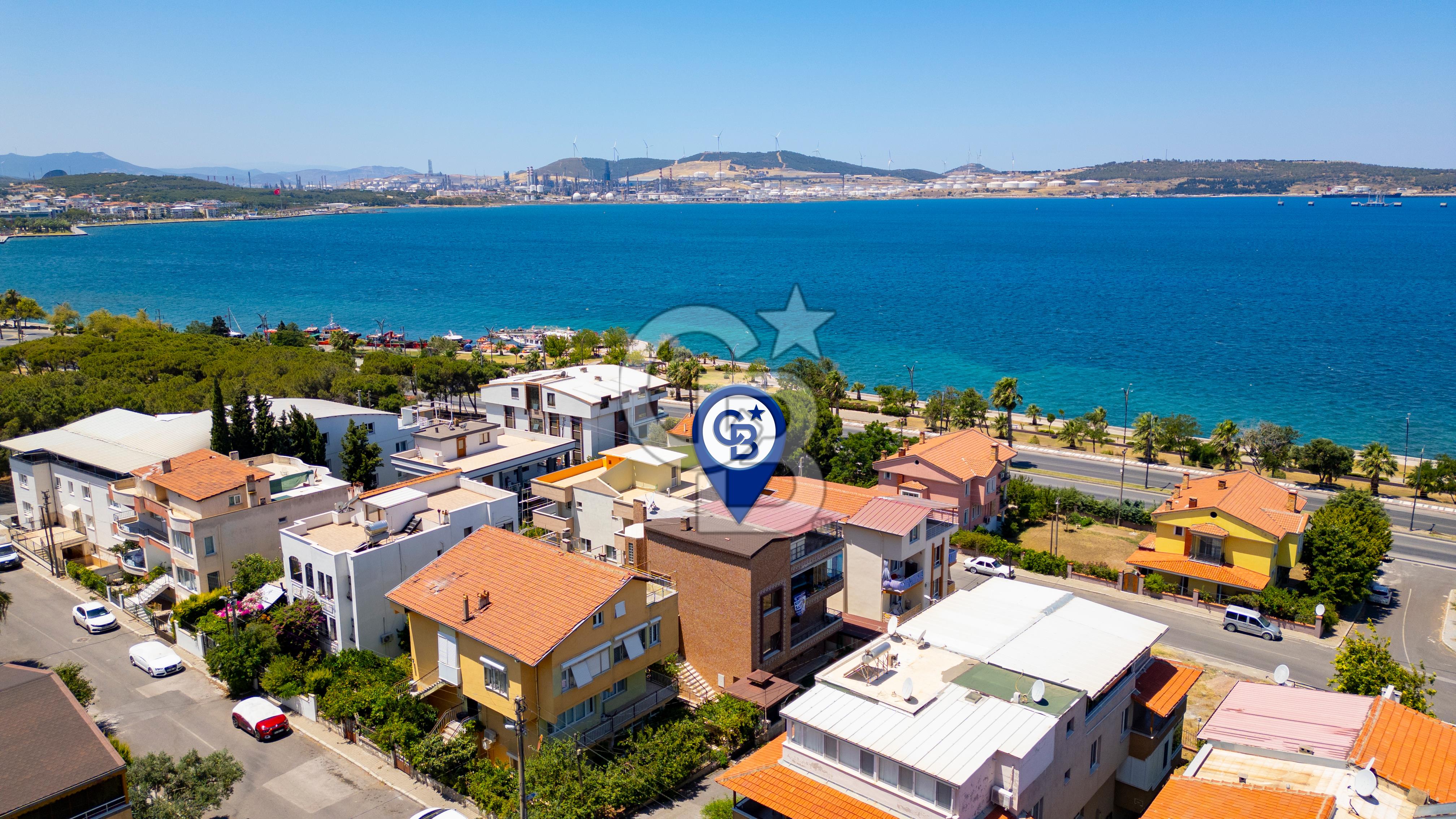 İZMİR ALİAĞA YALI MAHALLESİ'NDE SATILIK TAM MÜSTAKİL 9+2 VİLLA