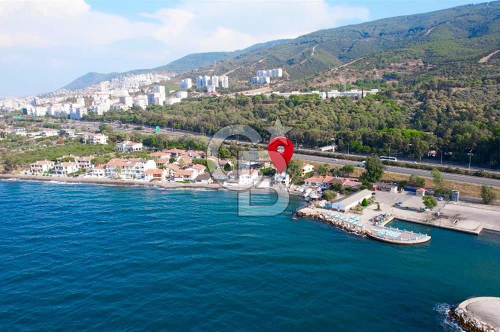 DENİZE SIFIR, ÖNÜ KUMSAL VİLLA: BAHÇELİ, ŞÖMİNELİ, JAKUZİLİ