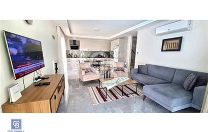 ÇEŞME MERKEZ'DE MÜSTAKİL HAVUZLU VE BAHÇELİ 3+1 KİRALIK VİLLA