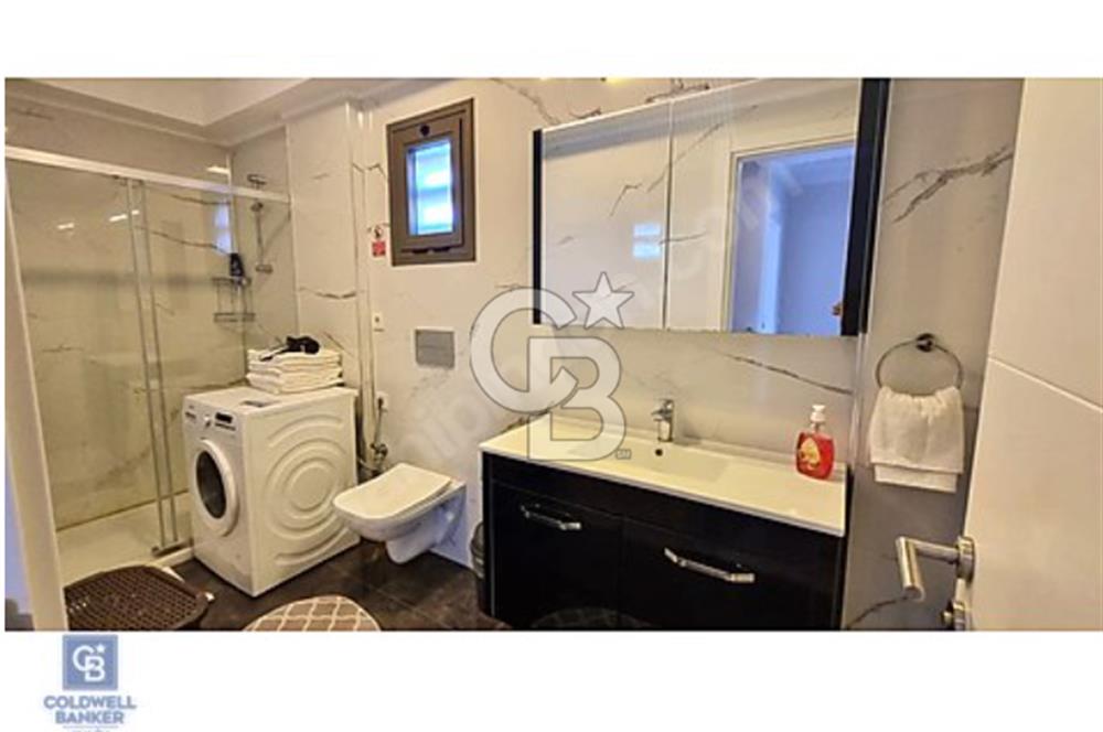 ÇEŞME MERKEZ'DE MÜSTAKİL HAVUZLU VE BAHÇELİ 3+1 KİRALIK VİLLA