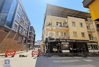 İZMİR KÜÇÜKÇİĞLİ İZBANA YAKIN MERKEZİ KONUMDA 3+1 KİRALIK DAİRE