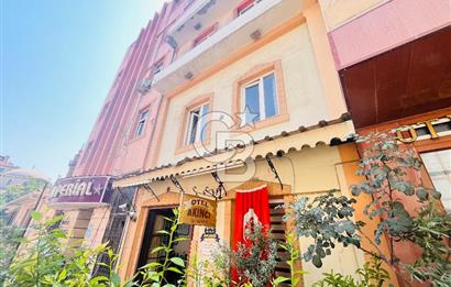 İzmir Basmane Oteller Sokağında İzmir Fuarı Yakını Satılık Otel