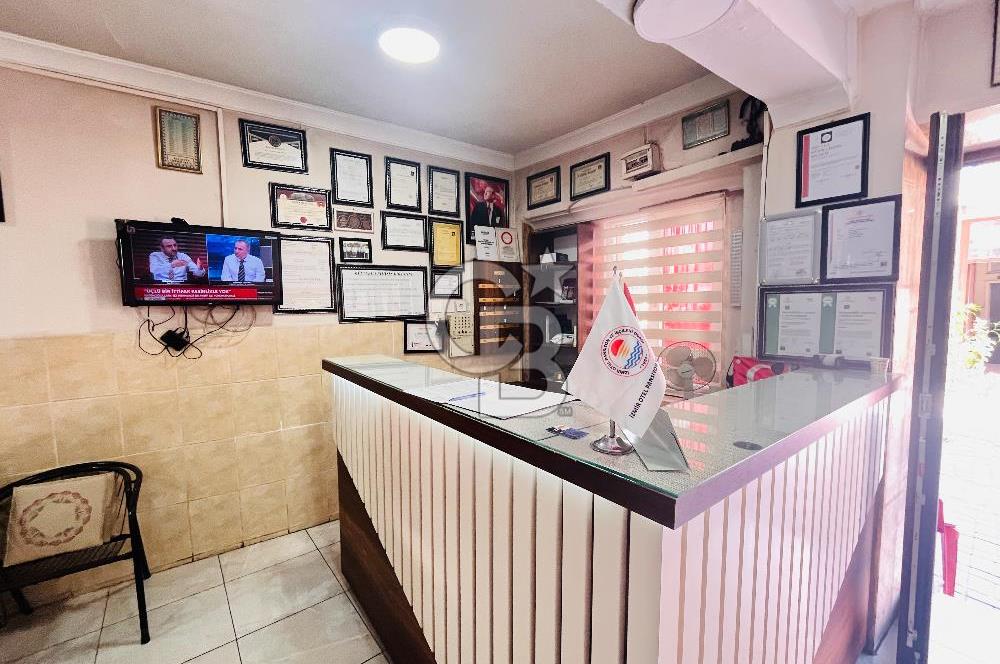 İzmir Basmane Oteller Sokağında İzmir Fuarı Yakını Satılık Otel