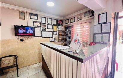 İzmir Basmane Oteller Sokağında İzmir Fuarı Yakını Satılık Otel