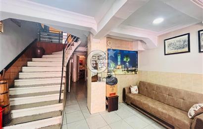 İzmir Basmane Oteller Sokağında İzmir Fuarı Yakını Satılık Otel