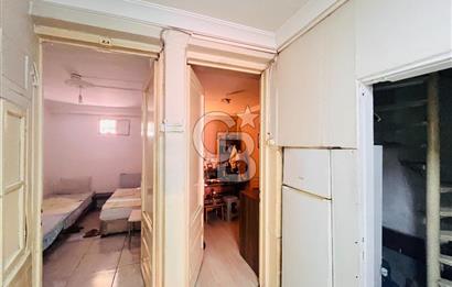 İzmir Basmane Oteller Sokağında İzmir Fuarı Yakını Satılık Otel