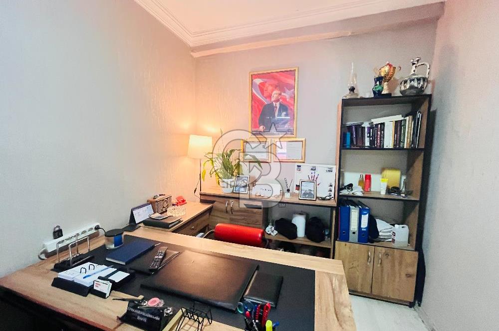 İzmir Basmane Oteller Sokağında İzmir Fuarı Yakını Satılık Otel