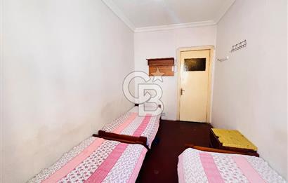 İzmir Basmane Oteller Sokağında İzmir Fuarı Yakını Satılık Otel