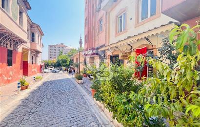 İzmir Basmane Oteller Sokağında İzmir Fuarı Yakını Satılık Otel