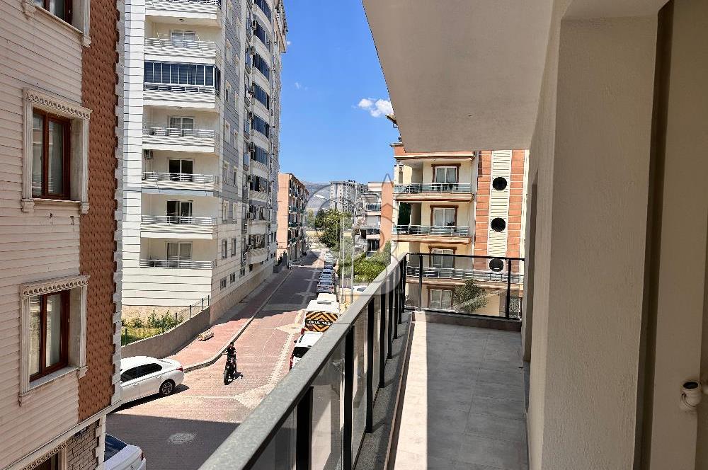 MENEMEN'DE SIFIR BİNA DOĞALGAZLI 3+1 SATILIK DAİRE