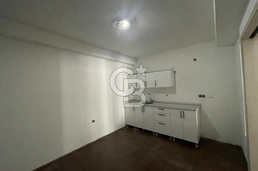 İZBAN YAKINI, İŞLEK CADDE ÜZERİNDE KİRALIK MAĞAZA / SHOWROOM