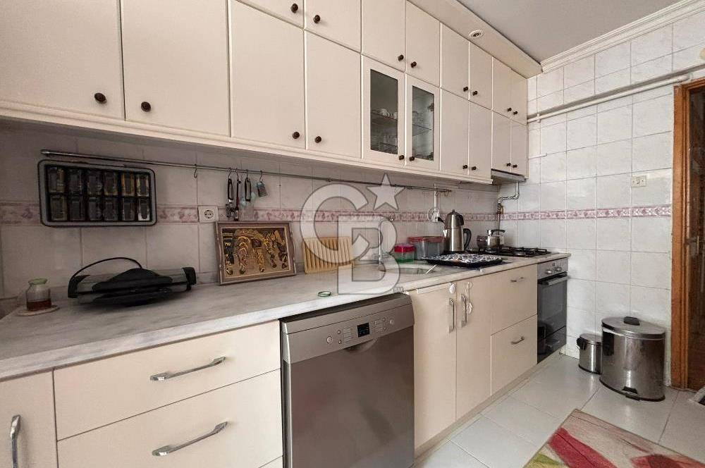 Gaziemir Merkezde Satılık Geniş 3+1 115 m² Net Kullanım